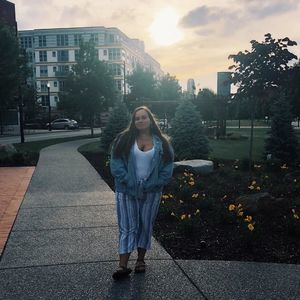 Meet your Posher, Victoria